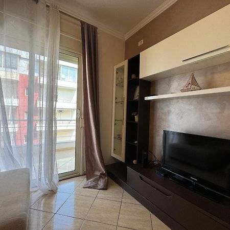 Elegant Apartment In Lungomare - N 23 Vlora Kültér fotó