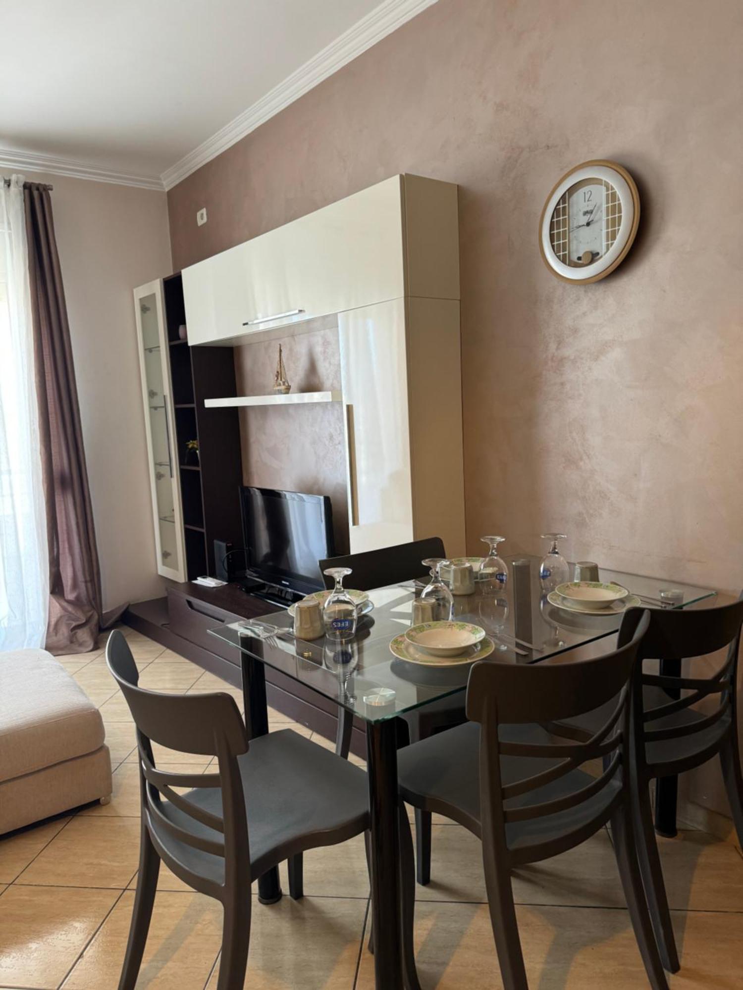 Elegant Apartment In Lungomare - N 23 Vlora Kültér fotó